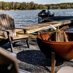 Cozy Lake Cottage