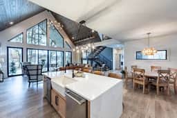 Lakeview Escapes - Image 4