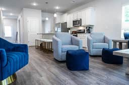 Crane Lane Luxe Retreat - Image 2